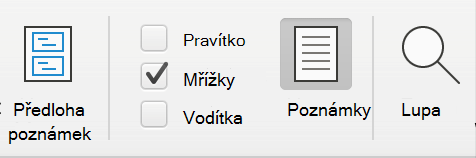 Snímek obrazovky se zaškrtávacím polím Mřížka na kartě Zobrazení v Microsoft PowerPointu