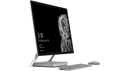 Fotka Surface Studio s myší a klávesnicí pro Surface