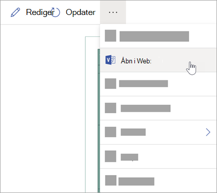 Vælg ellipserne (...) for at få flere indstillinger, og vælg derefter Åbn på internettet.