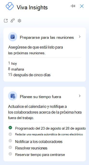 Captura de pantalla que muestra el panel lateral del complemento Viva Insights Outlook, que contiene varias tarjetas de información