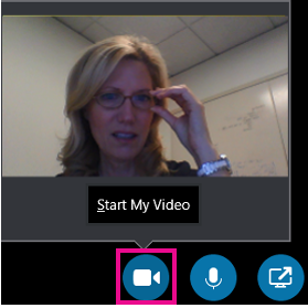 Haga clic en el icono de vídeo para iniciar su cámara y realizar una videollamada en Skype Empresarial.