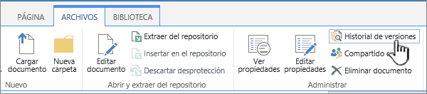 La pestaña Archivo con la opción Historial de versiones resaltada