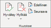 Muutosten hyväksyminen ja hylkääminen