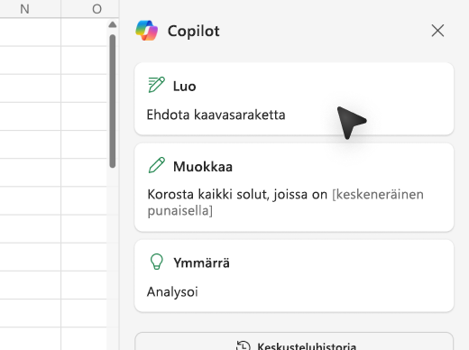 Näyttökuva kaavojen lisäämisestä Copilotin avulla Excelissä.