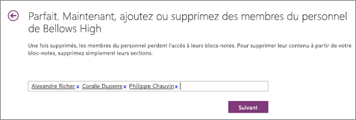 Tapez les noms des membres du personnel pour les ajouter au bloc-notes du personnel enseignant.
