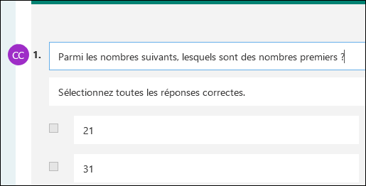 Initiales de collaborateur affichées en regard d’une question de questionnaire