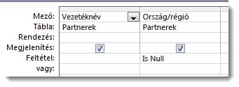 Olyan feltételmezők a Lekérdezéstervezőben, amelyekben a null feltétel szerepel