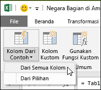 Opsi gabungkan kolom dengan contoh di Power Query pada tab Tambahkan Kolom