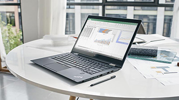 Laptop menampilkan Excel