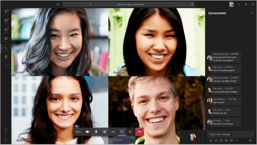 Studenti in una video chat in Teams