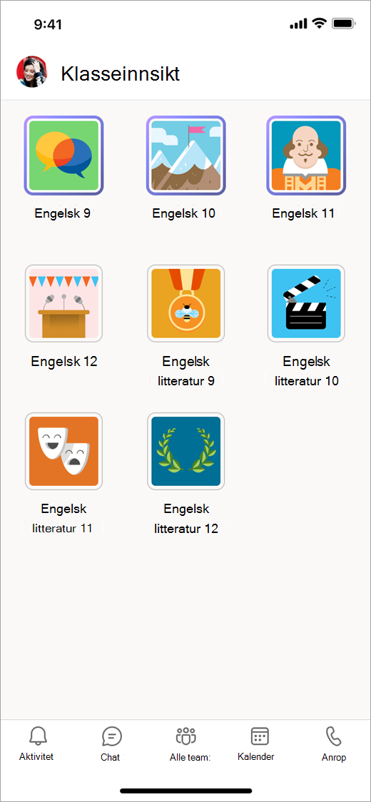 Teams på en mobil enhet i Klasseinnsikt, visning av fliser for åtte klasseteam.