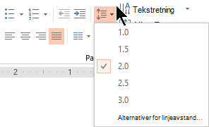 Menyalternativene linjeavstand på båndet lar deg velge enkel linjeavstand, dobbel linjeavstand eller andre alternativer for loddrett linjeavstand.