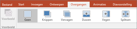 Het tabblad Overgangen op het lint in PowerPoint.