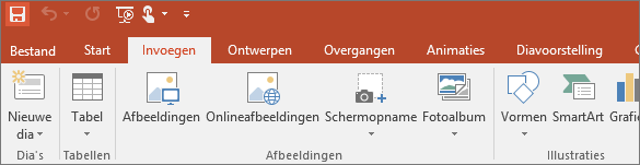 Toont het tabblad Invoegen op het lint in PowerPoint