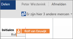 In Word Online ziet u waar andere auteurs in het document bezig zijn