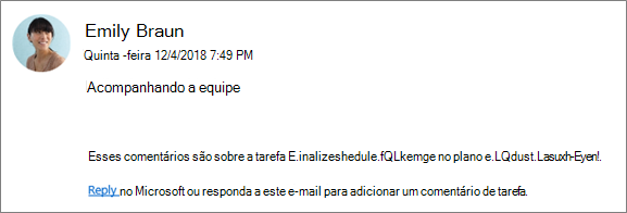 Captura de tela: mostrando um email de grupo em que um colega de trabalho está respondendo ao primeiro comentário.