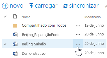 Selecionar o ícone de reticências Mais, próximo ao nome do documento no OneDrive for Business, para abrir o cartão de foco do documento