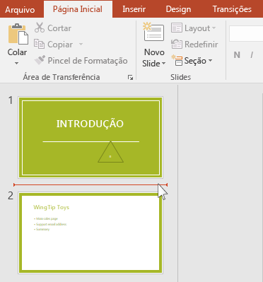 A linha horizontal vermelha indica onde os novos slides serão inseridos.