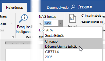 Na guia Referências, escolha um estilo de citação na lista Estilo