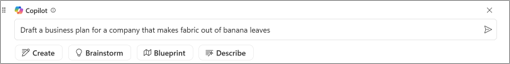 Captura de tela mostrando a caixa de texto do Copilot na tela. "Prompt 'Elabore um plano de negócios para uma empresa que fabrica tecidos a partir de folhas de bananeira' digitado na caixa de texto.