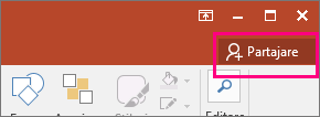 Butonul Partajare de pe panglica din PowerPoint.