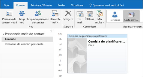Faceți dublu clic pe un grup de persoane de contact pentru a adăuga membri.