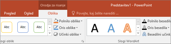 Pokaže zavihek orodij za risanje na traku v PowerPointu.