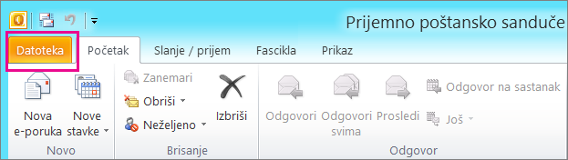 U programu Outlook 2010 odaberite karticu „Datoteka“.