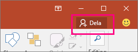 Knappen Dela i menyfliksområdet i PowerPoint.