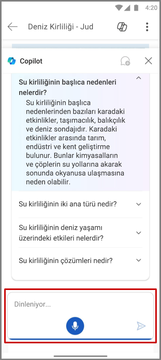 Android cihazda Word'de Copilot'un oluşturma kutusunda ses girişini kullanan ekran görüntüsü