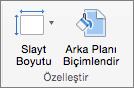 Slayt Boyutu ve Arka Planı Biçimlendir seçenekleriyle Özelleştir grubunu gösteren ekran görüntüsü.