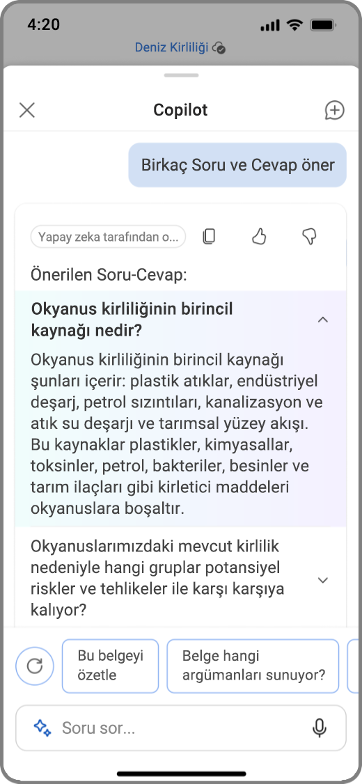 Copilot'un önerilen Soru-Cevap sonuçlarıyla birlikte iOS cihazında Word'de Copilot ekran görüntüsü